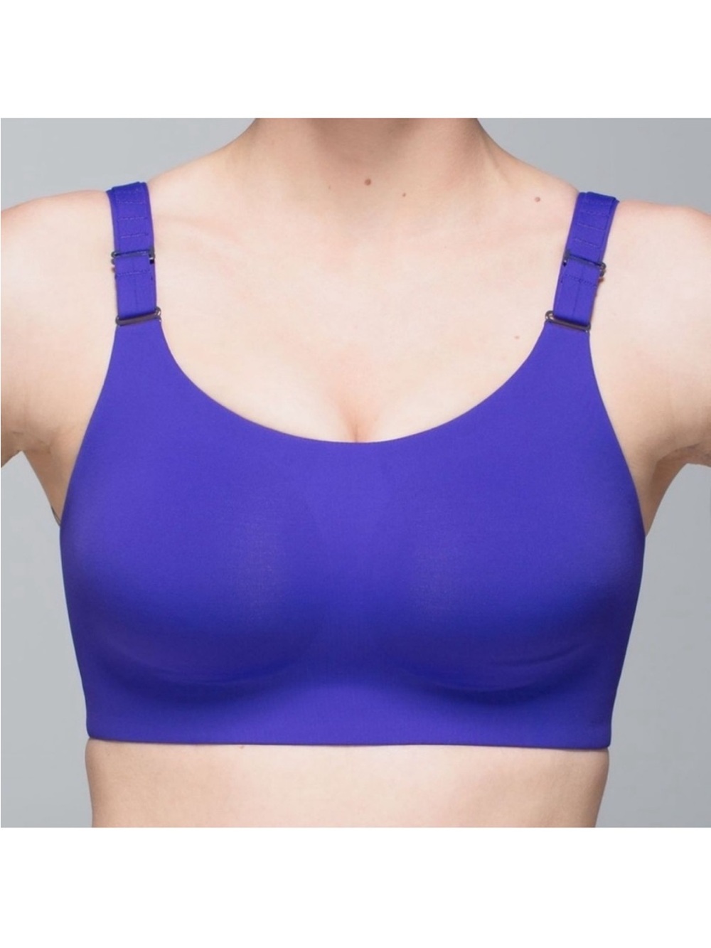 Lululemon Booby Bracer Bra - Smooth Scoop Wireless Bra in Violet